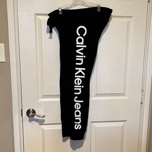 Calvin Klein Women’s Black Sweatpants with Logo on one leg Size Large